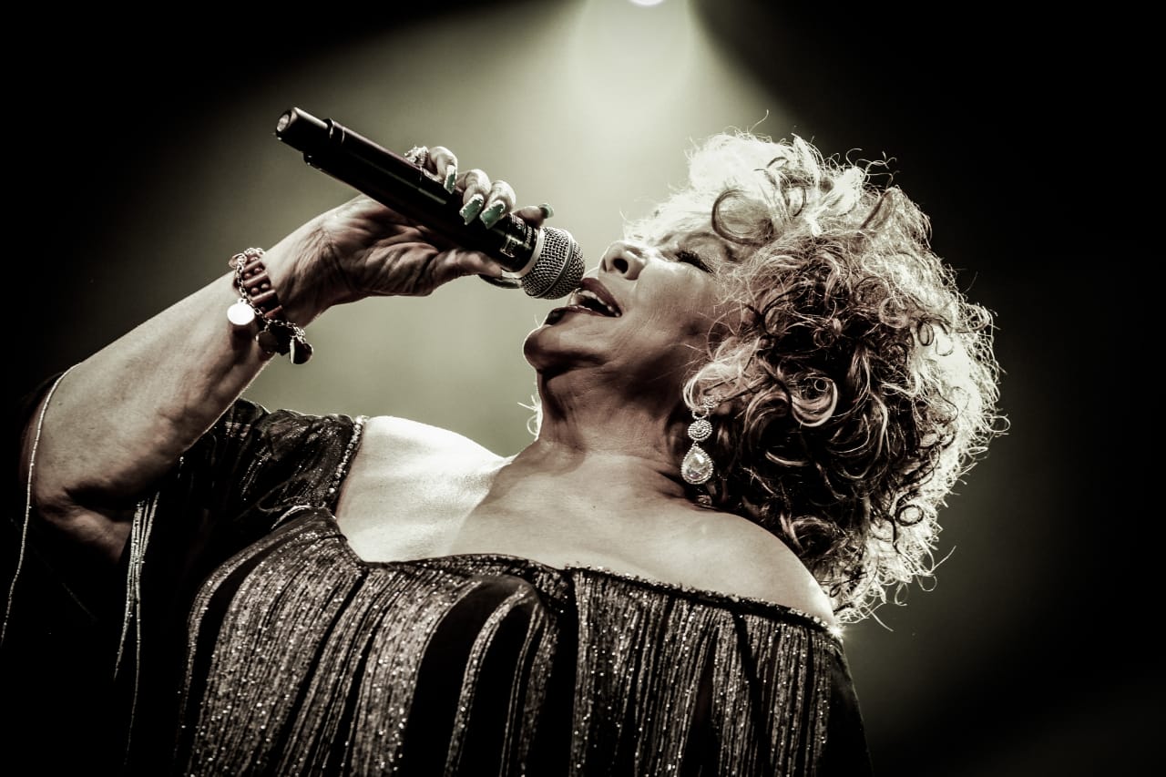 a19a5 cantora alcione revela sua mediunidade