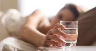 4df60 beneficios de beber agua com estomago vazio