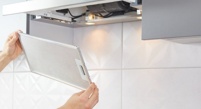 Como limpar filtros de exaustor de cozinha
