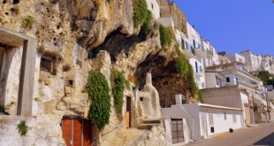 Casas subterraneas bioclimaticas e sem alterar o meio ambiente