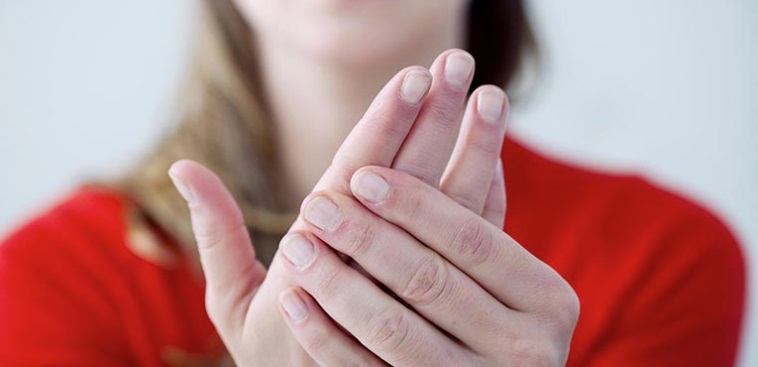 3 alongamentos para Prevenir e Aliviar o Túnel do Carpo