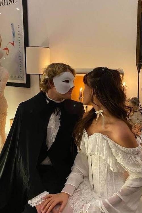 1728686452 314 Fantasias de Halloween para os casais mais