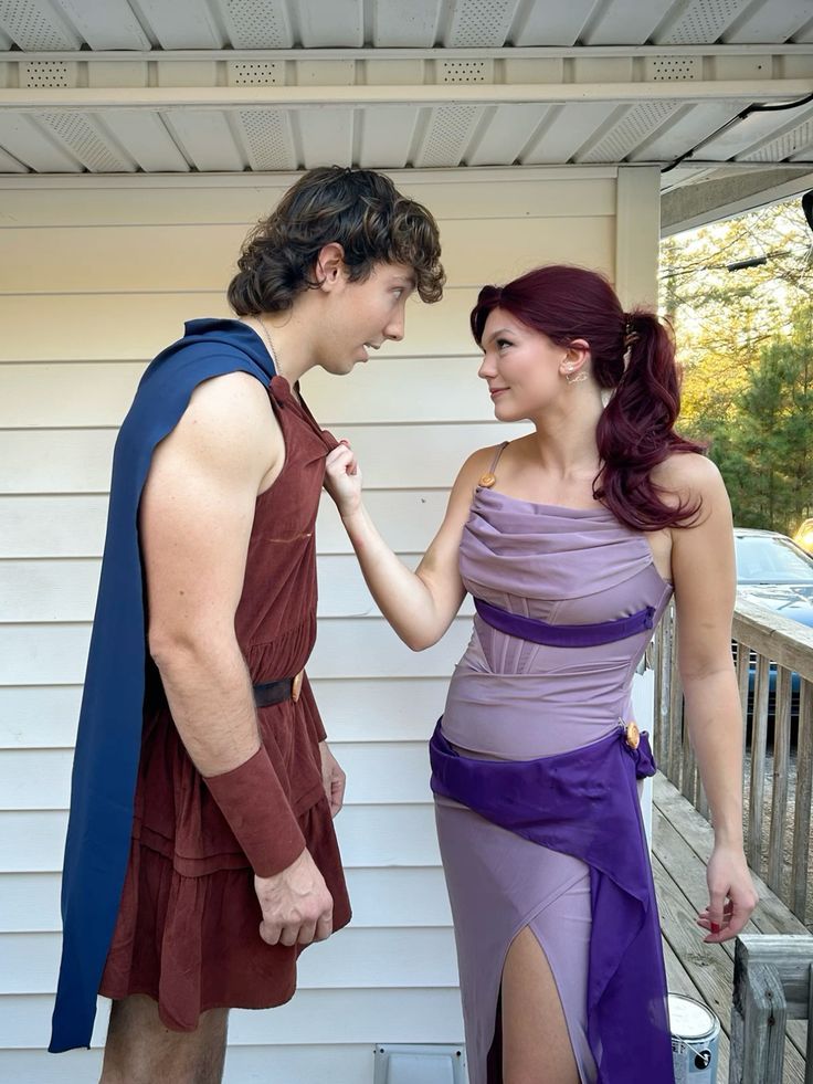 1728686452 851 Fantasias de Halloween para os casais mais