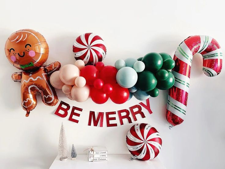 1734244833 934 Ideias para decorar sua ceia de Natal com baloes