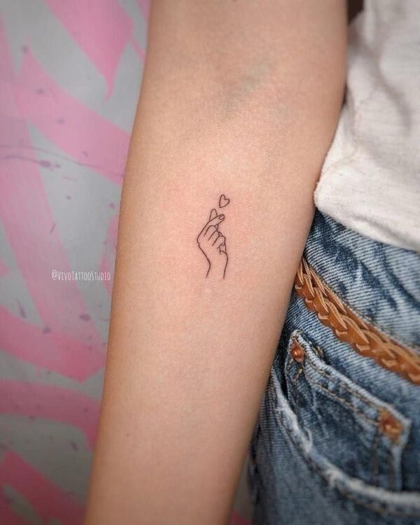 Mini tatuagens que toda garota precisa