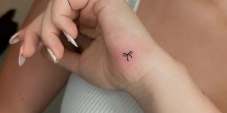 Mini tatuagens que toda garota precisa